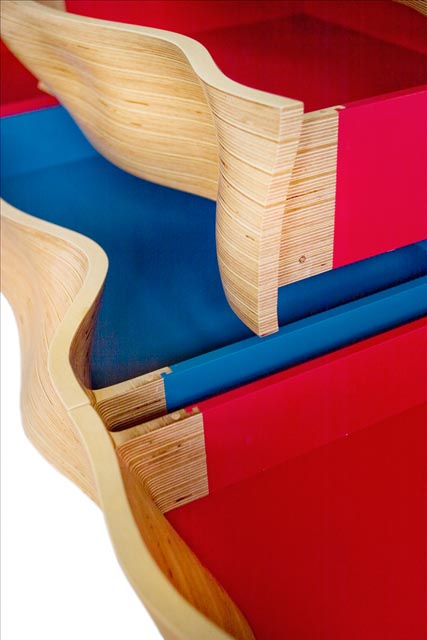 WAVY C3 Console © Peter Stern Furniture Design
